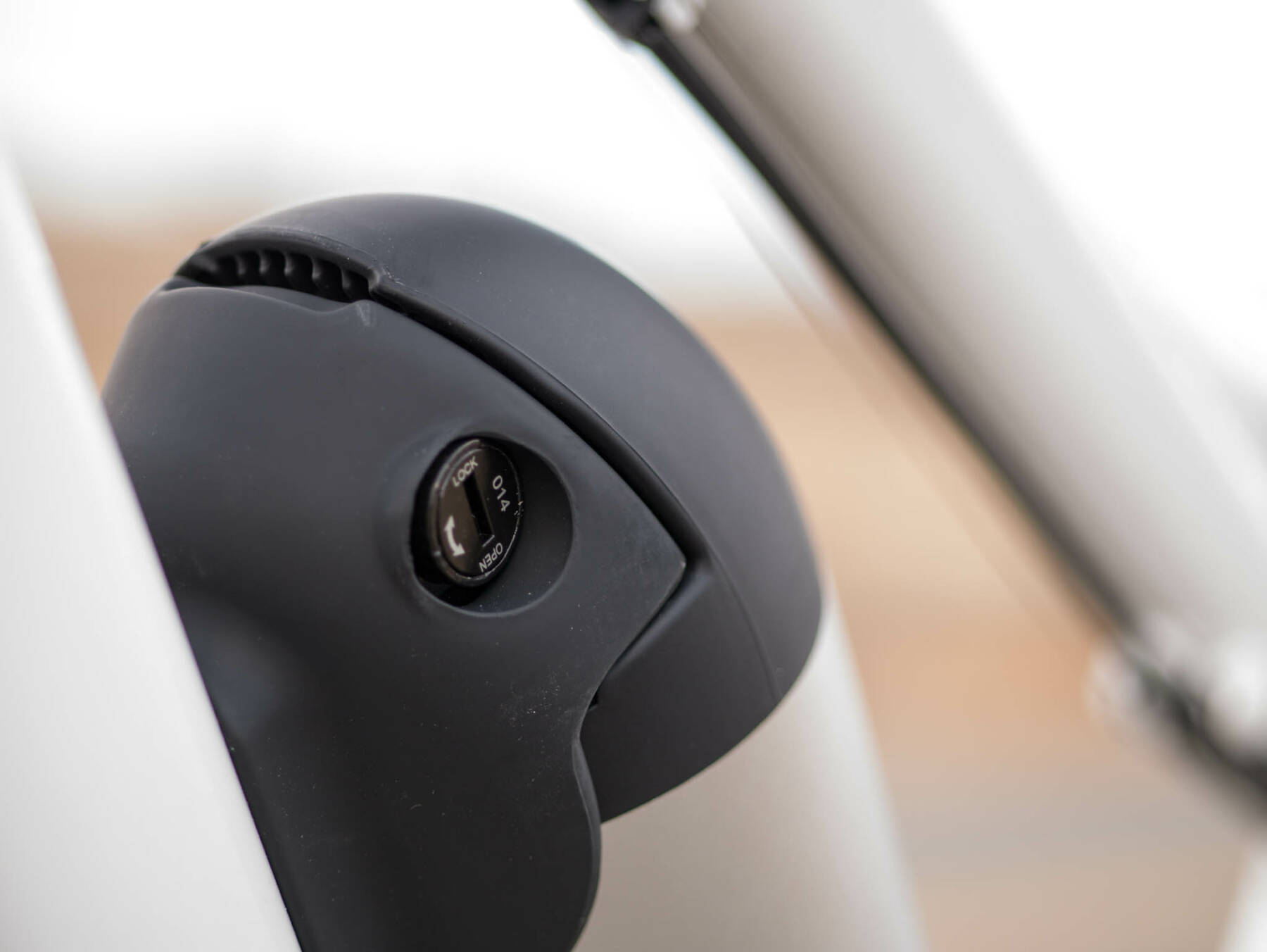 Allroad limited battery lock