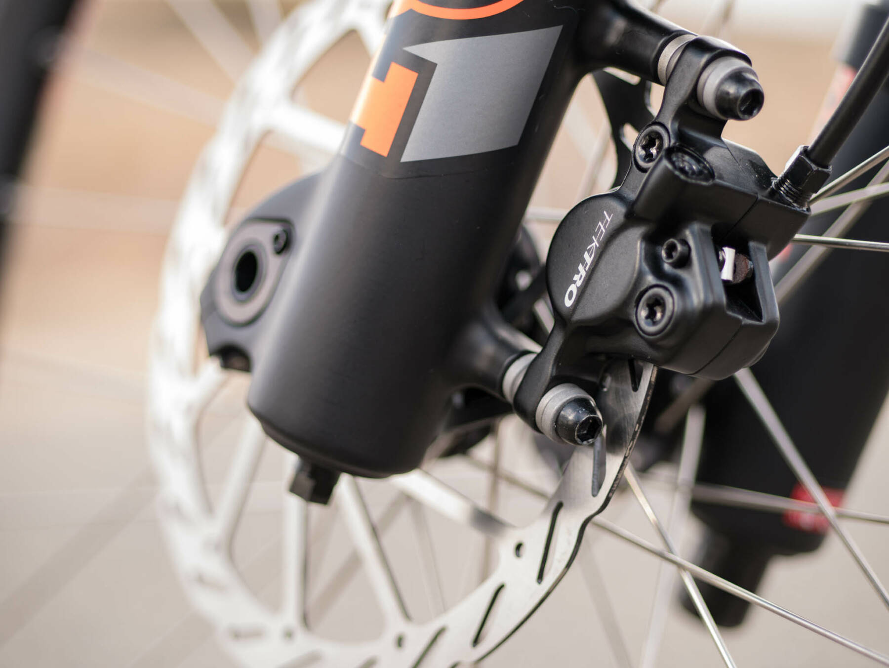 Allroad limited front disc brake and caliper