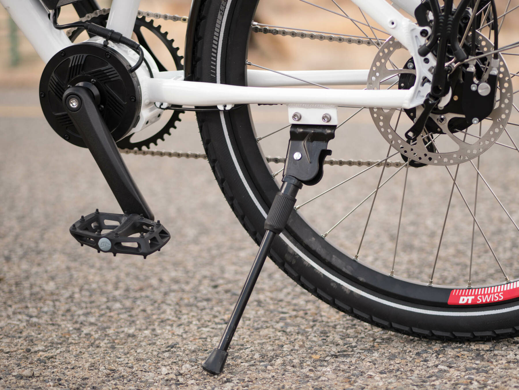 Allroad limited kickstand