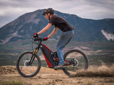 Optibike R15 kicking up some dirt on the trail Optibike R15 kicking up some dirt on the trail