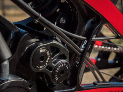 R15C-gloss-black-red-detail-linkage R15C gloss black red detail linkage