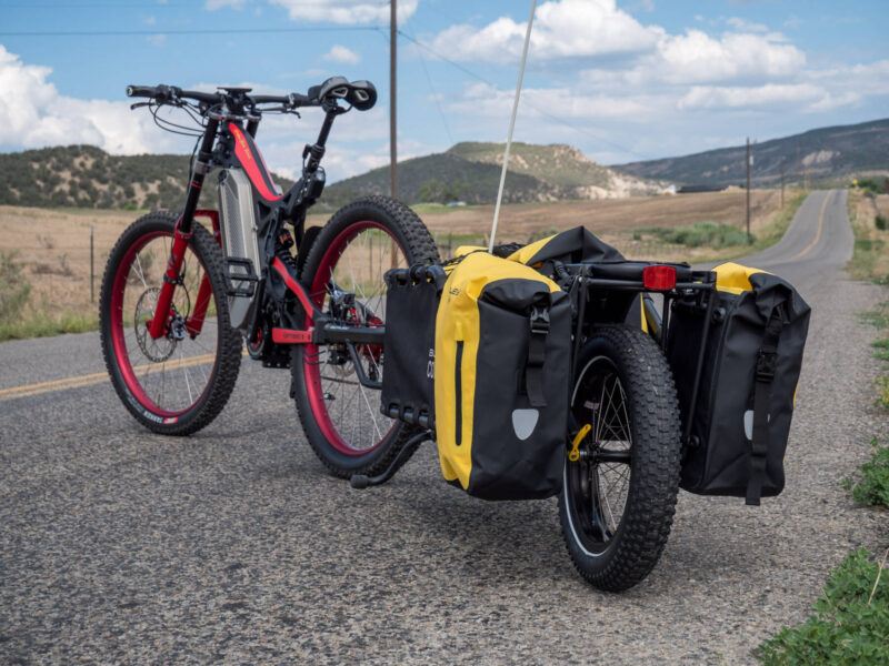 r22-everest-trailer-rear Adventure e-bike with a trailer attached