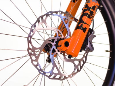 r22-orange-front-disc-brake Huge front disc brake rotor for extreme stopping power